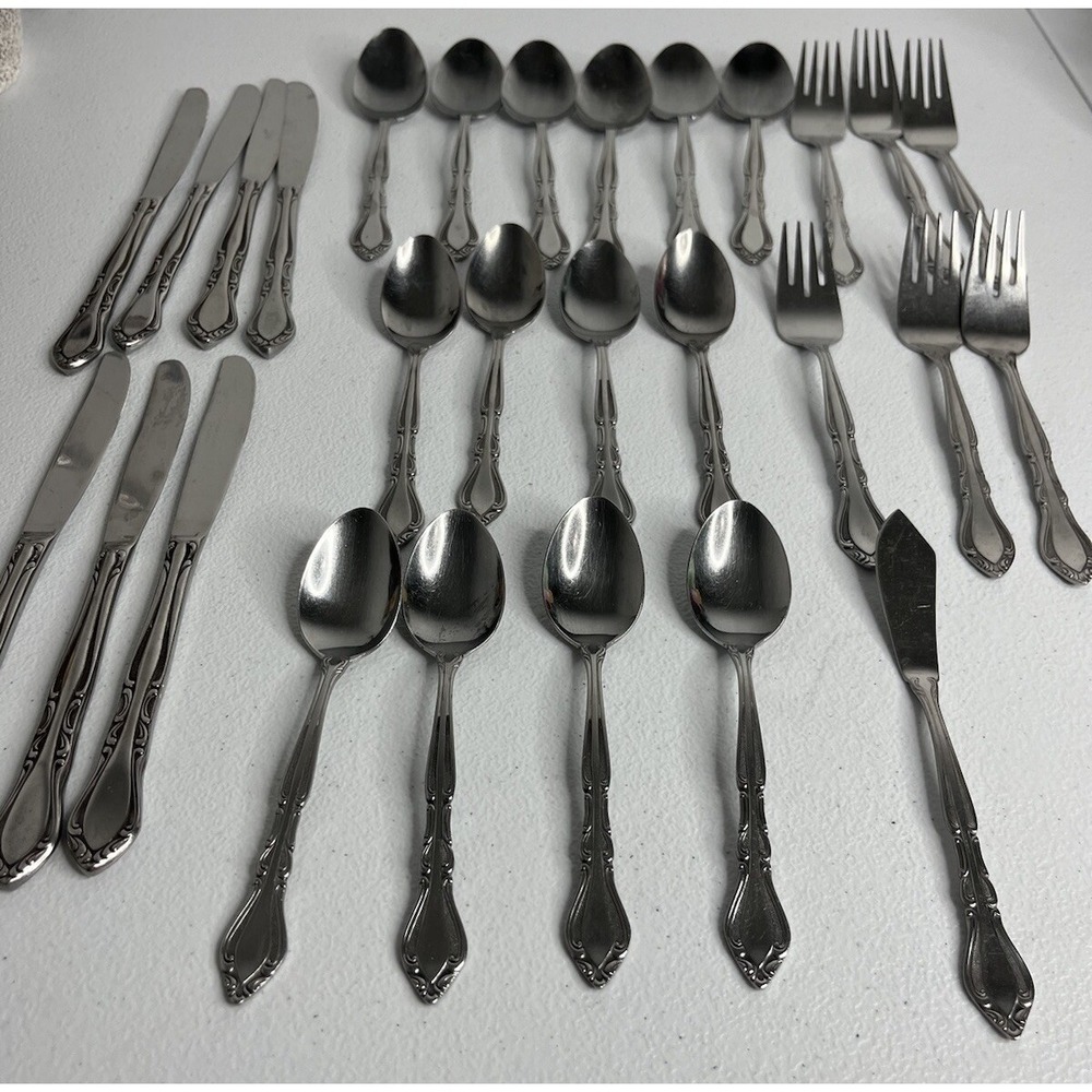 Stanley Roberts Rogers Co Stainless Flatware AUBERGE 28 Piece Set‎